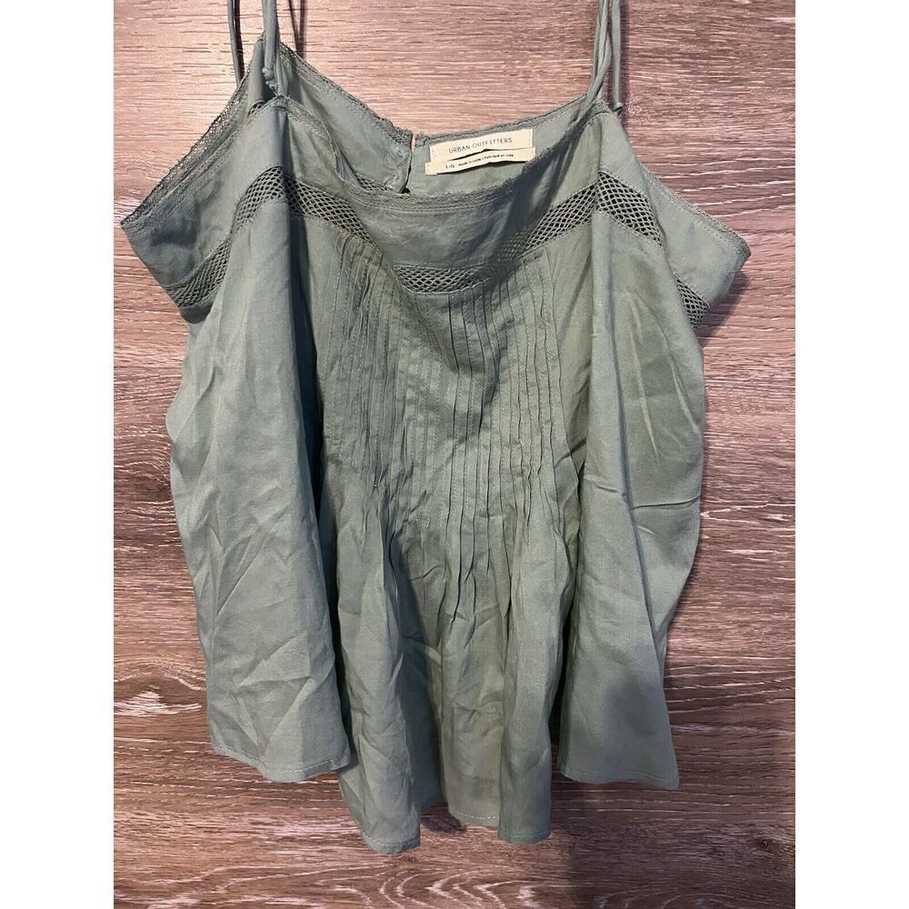 Urban Outfitters Cami L Green Cropped Strappy Sleeveless Top tank PERFECT - Picture 3 of 6